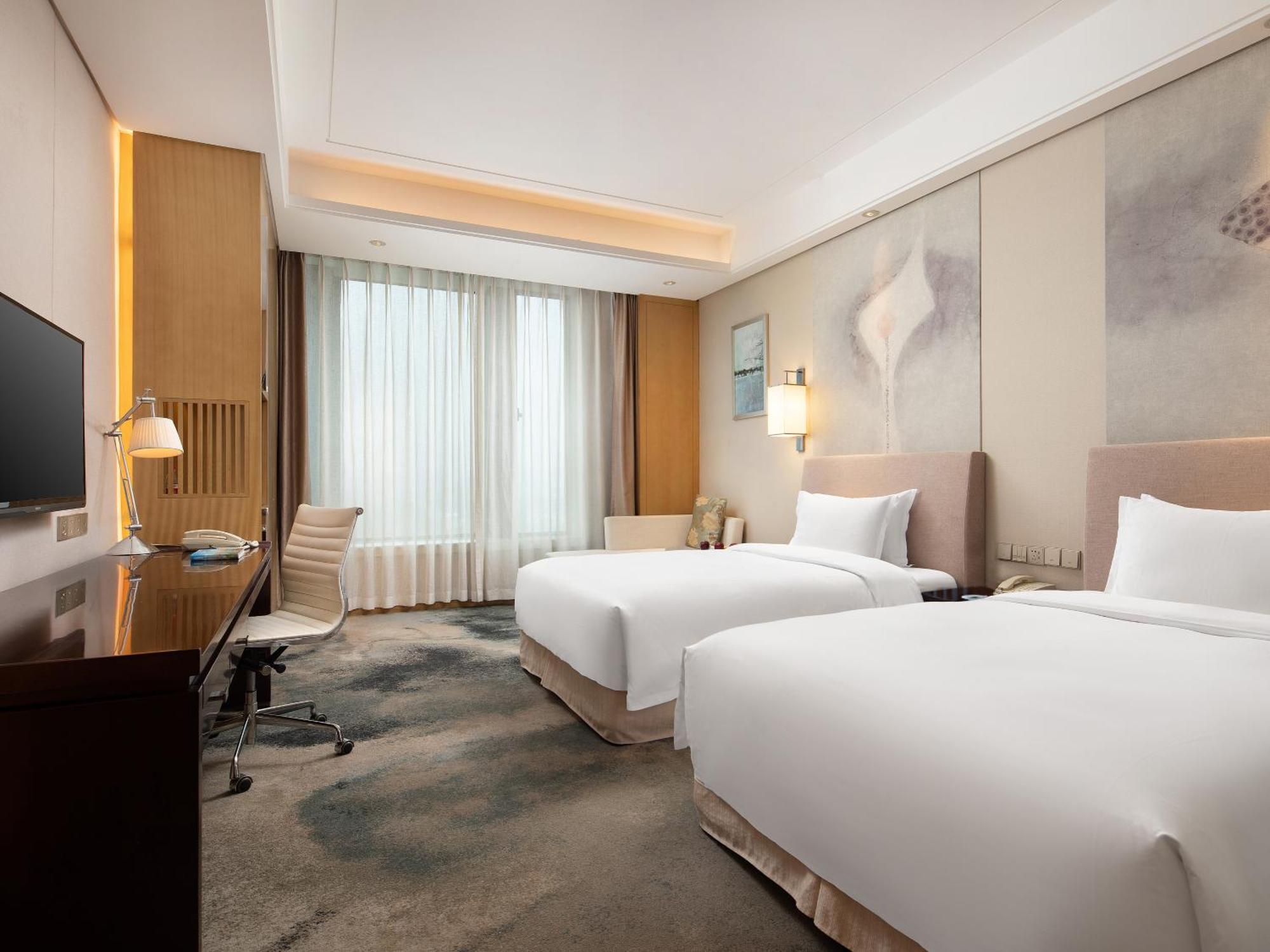 Yun Hotel Wuhan Exterior photo