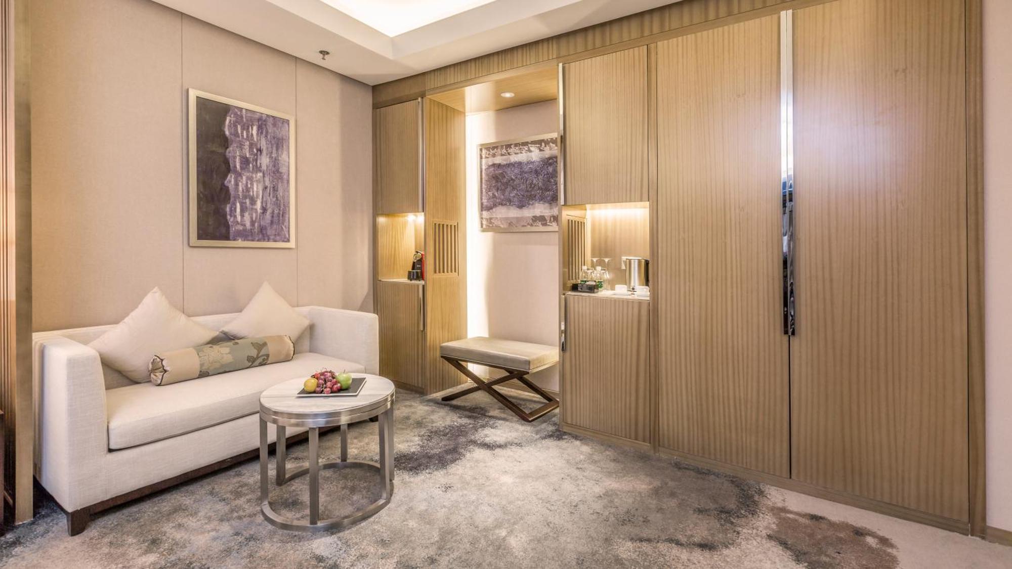 Yun Hotel Wuhan Exterior photo